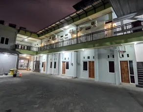 Bromo Family Guest House - Image 3