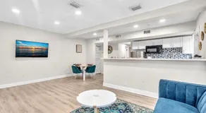 Bay Harbor Boutique Vacation Rental - Image 5