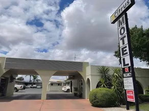 Citrus Motel - Image 4