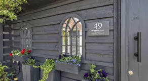 Garden Room With Parking By My Getaways - Image 5