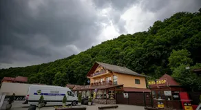 Pensiune Restaurant ROUTE60 - Image 2