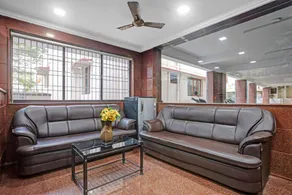 Townhouse 834 Jp Paradise Near PVR Cinemas Skywalk - Image 5