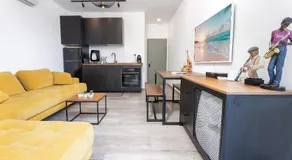 Margalit Luxury Beach Suite - Private Heated Pool, Jacuzzi, Sauna & BBQ - Image 3