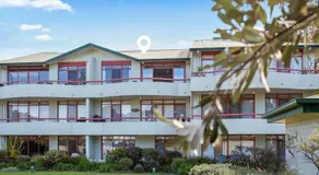Perfectly Positioned Across From Mollymook Beach - Image 4