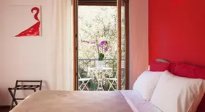 Isa Guest Rooms - Image 2