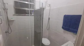 Casa com 2 Camas Queen e 1 King em Quartos Climatizados - Image 2