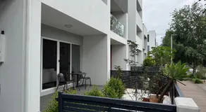 安静的住宅区 4个卧室3个卫生间 步行5分钟到达火车站Westfield 购物中心 - Image 4