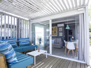 Chalet in Spain with Modern Amenities - Image 4