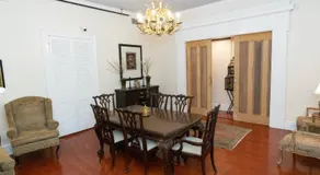Luxe romantique à côté du quartier français - Image 3