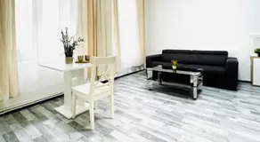 Modern & Cozy Studios -15 Min to Rathausplatz & Vienna Center - Image 5
