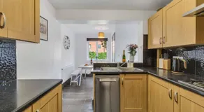 Group-Friendly 4-BR Home with Space & Comfort - Image 2