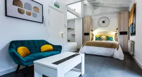 Apartamentos Hervás Suites - Image 2