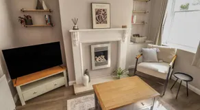 Middle Cottage - Image 2