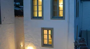 Ecloge, Hydra Island - Image 3