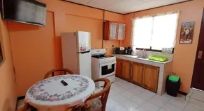 Marta's Guesthouses, apartamentos con entrada autonoma - Image 3