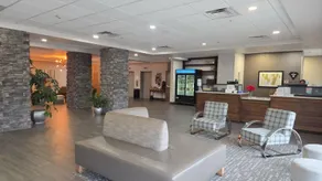 FairBridge Inn And Suites Will Rogers Airport, Fairgrounds, Restaurant & Bar - Image 2