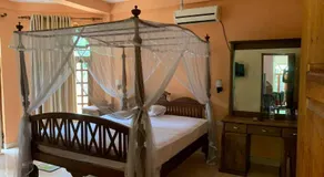 The Golden Residence - Image 2