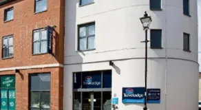 Travelodge Chichester Central - Image 4