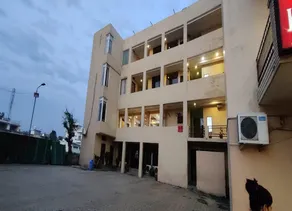 Hotel Suvidha Palace - Image 5