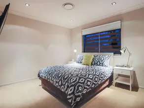 Hamilton Executive - Image 5