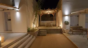 Ios Endless Blue Luxury Bungalows - Image 4
