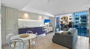 Elysee Beachside Apartments Alexandra Headland - Image 3