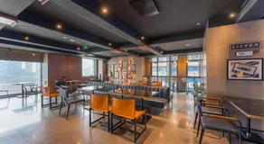Atour S Hotel Chongqing Jiefangbei Hongyadong Riverview - Image 4