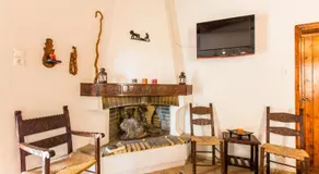 Aadonis traditional house on the Sea - Image 2