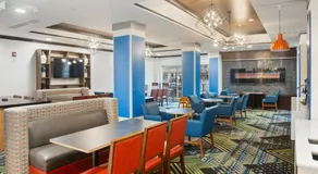 Holiday Inn Express and Suites Stroudsburg-Poconos by IHG - Image 3