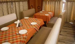 Hotel Surabhi International - Image 5