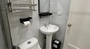 Staycation Haven with City view Free pool, Netflix, Wi-Fi - Image 5