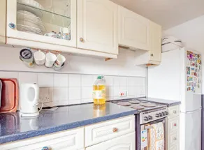 Home Away Home near Heathrow Airport - Image 3