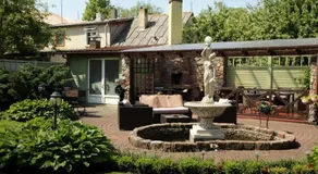 Vila Florena Garden - Image 5