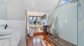 Casa Con Vista Luxury Waterfront Home, Sleeps 10 - Image 4
