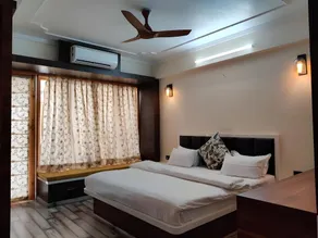 Shanti Villas - Luxury Home Stay Apartment - Image 2