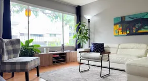 Proper Stays at Melrose - West Hollywood Premium R suite - Image 2