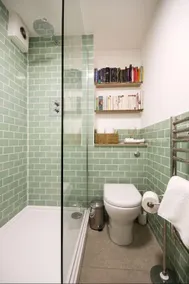 Luxurious & Modern Home - Image 2