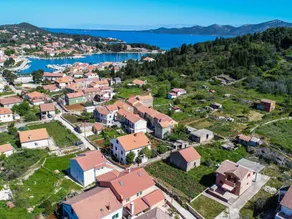 Holiday Home in Veli Iž near the Sea - Image 3