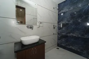 Hotel Chandigarh Heights - Airport Road Manali Highway Transit Hotel - Image 5