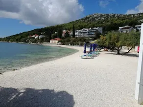 Apartment Ante A2 Seget Vranjica, Riviera Trogir - Image 4