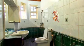 White lotus villa - Image 4