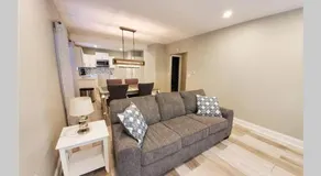 Luxury Private Home in the Heart of Niagara Falls - Image 2