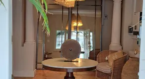 THE BIG - Luxury Backpackers - Image 4