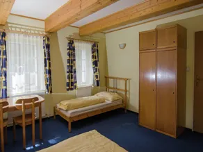 Awesome home in Královéhradecký kraj w/ - Image 3