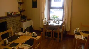 Harbour Lights Guesthouse - Image 2