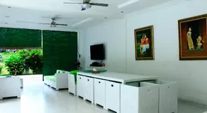 Villa Putih Lovina - Image 4