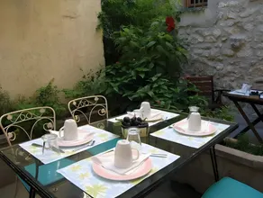 Belle de Nuit Chambres d'Hôtes - Image 3