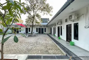 JM Tuparev Mitra RedDoorz - Image 4