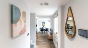 Redwood Escape Stylish New Forest Stay Sleeps 4 Near Paultons Park - Image 4