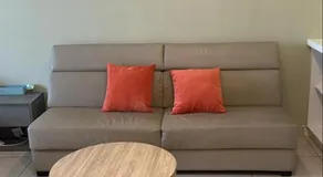 Evo 28 Bangi Netflix with WIFI - Image 4